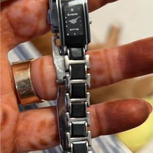 Sunborn watch with real diamond